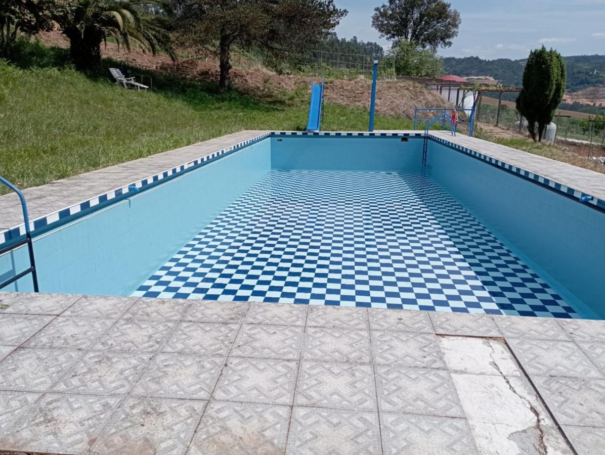 Hotel Donas E Cabaleiros Boqueixon Exterior foto